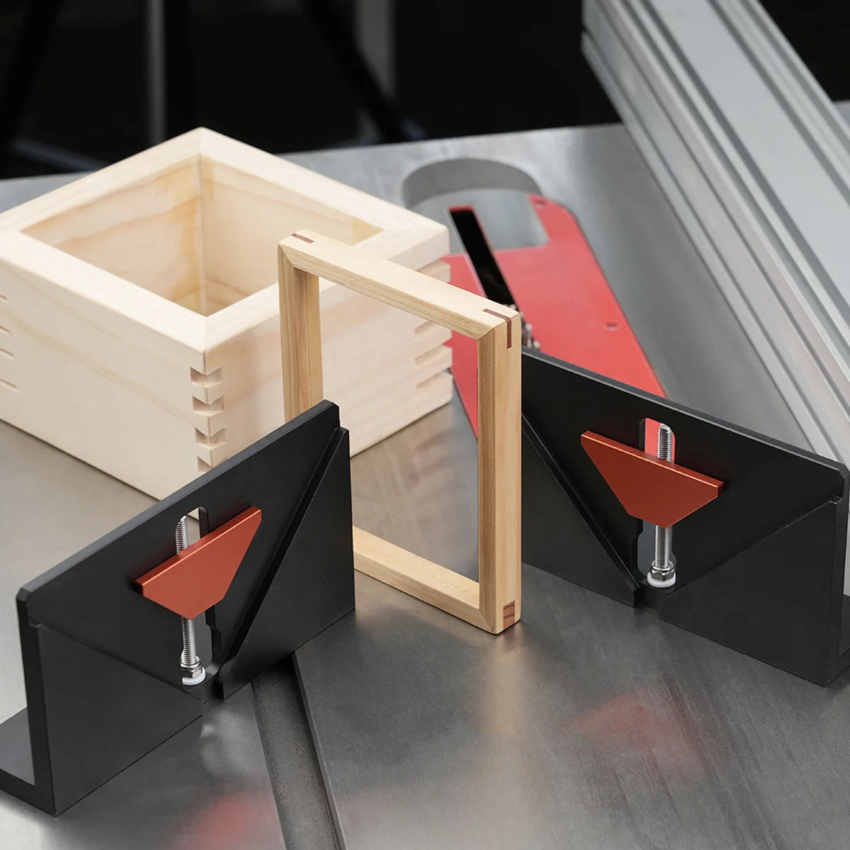 2PCS Right Angle Spline Jig Aluminium Corner Clamp for Frames & Drawer Joinery