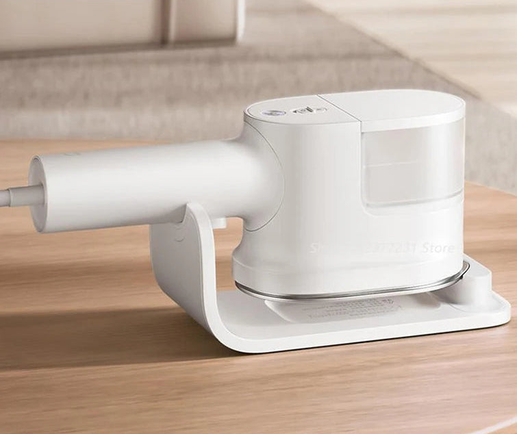 Portable Handheld Garment Steamer 1200W 150cm3 Tank Fast Heat Vertical and Flat Steam Iron