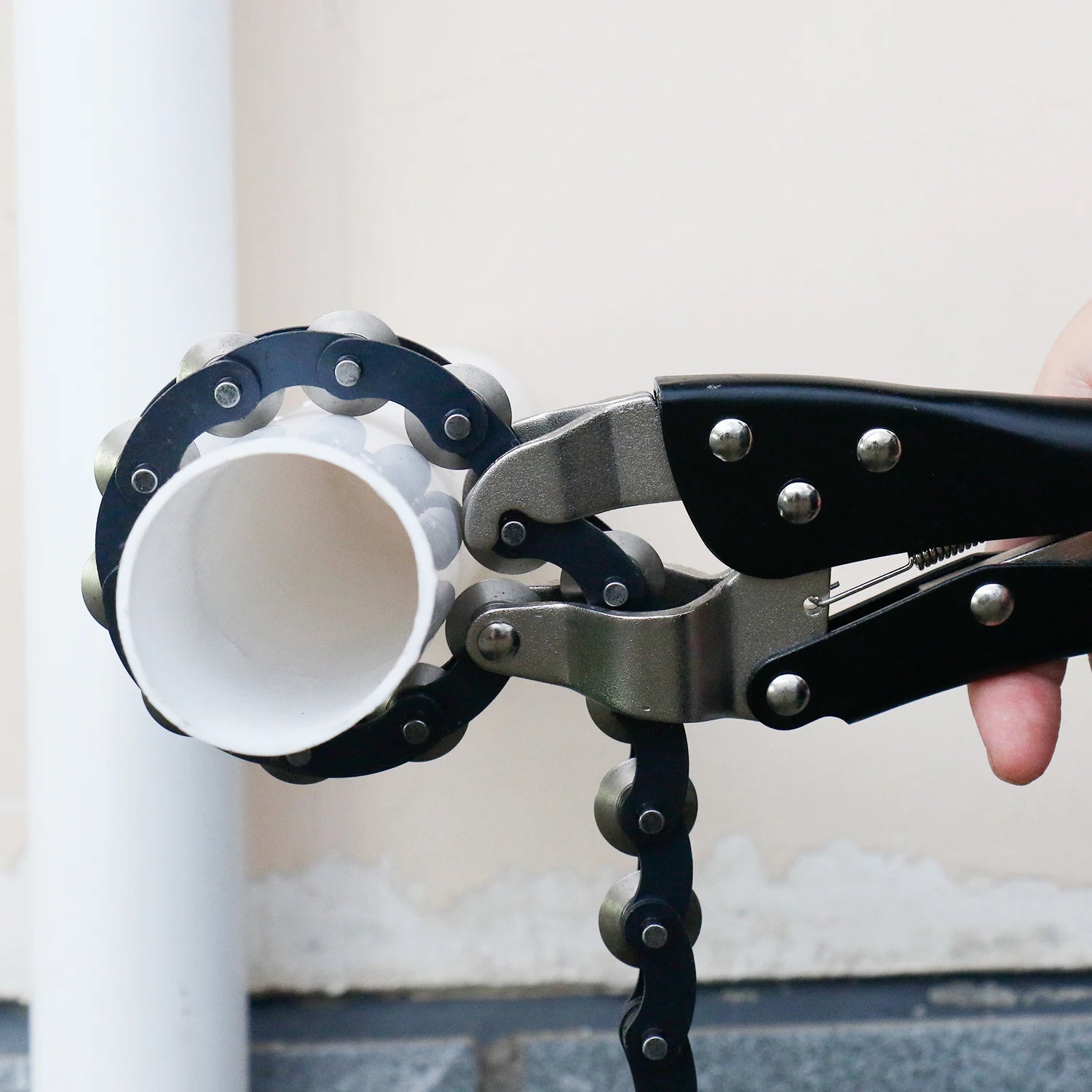 Heavy Duty Chain Pipe Cutter 15–85mm Adjustable Exhaust and Metal Pipe Cutting Tool