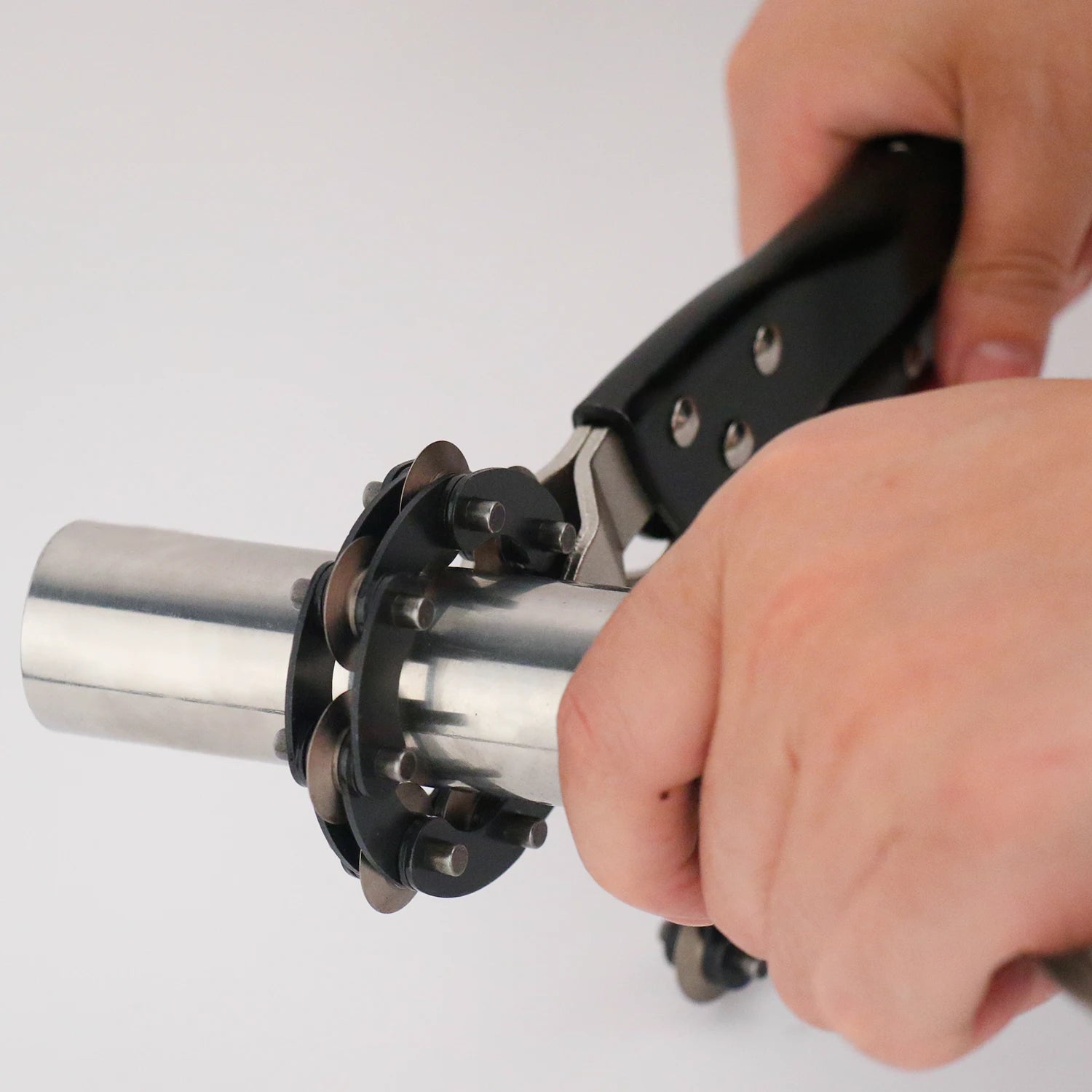 Heavy Duty Chain Pipe Cutter 15–85mm Adjustable Exhaust and Metal Pipe Cutting Tool