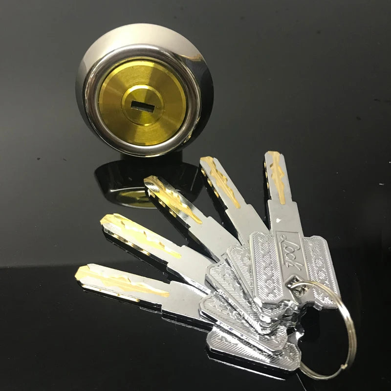 Heavy Duty Sliding Gate Lock Alloy Double Door Lock with Keyed Cylinder and Mounting Hardware
